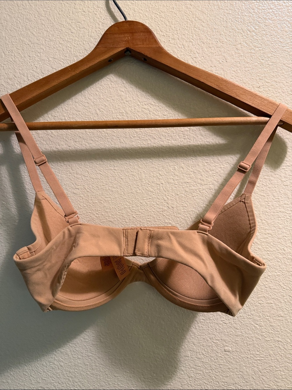 Nude Seamless Underwire T-Shirt Bra - Nude - Picture 8 of 8